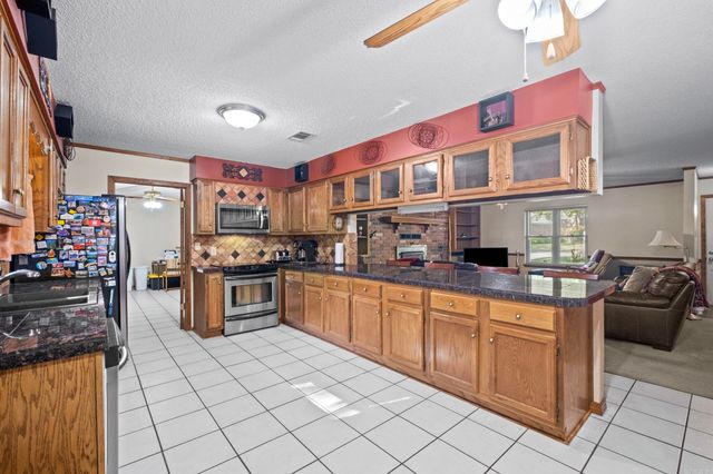 20 Oakbrooke Drive, Sherwood, AR 72120