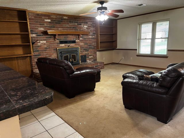 20 Oakbrooke Drive, Sherwood, AR 72120