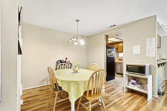 1840 Village Dr, Tracy, CA 95376