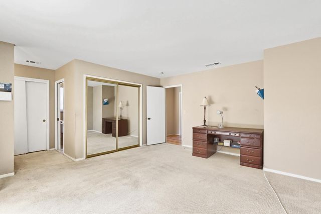1840 Village Dr, Tracy, CA 95376
