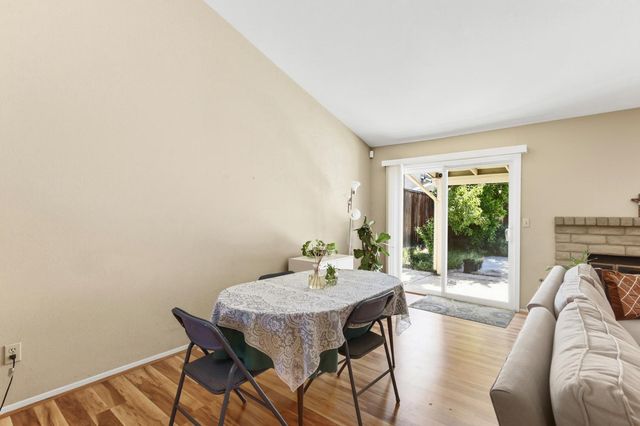 1840 Village Dr, Tracy, CA 95376