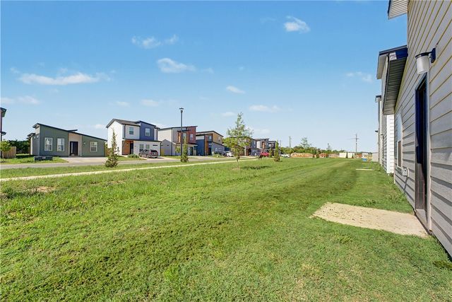 851 States Avenue, Bentonville, AR 72713