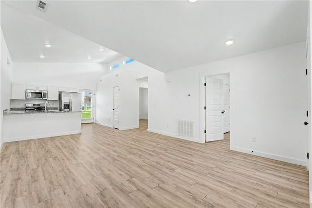 851 States Avenue, Bentonville, AR 72713