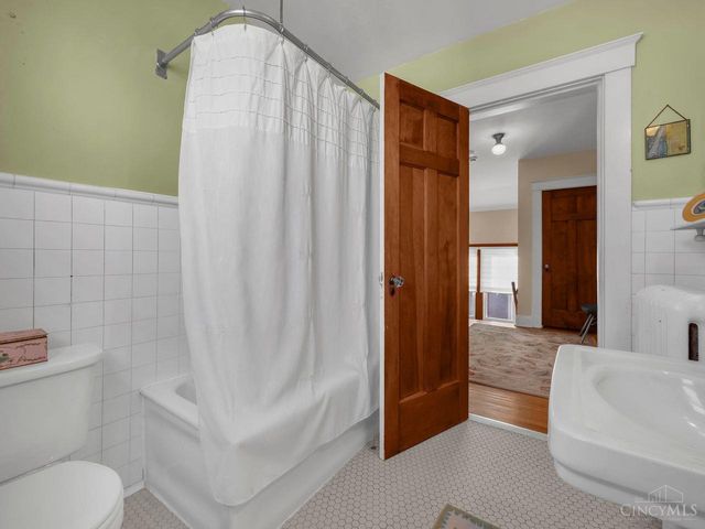 1620 Linden Drive, Cincinnati, OH 45224