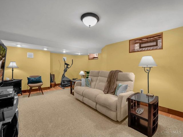 1620 Linden Drive, Cincinnati, OH 45224