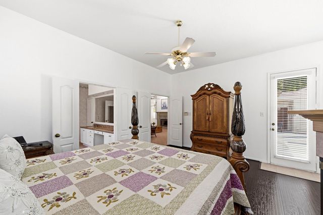 185 Purple Slate Place, The Woodlands, TX 77381