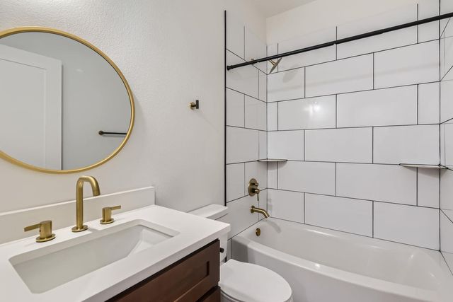 6820 Blue Dawn TRL 104, Austin, TX 78744