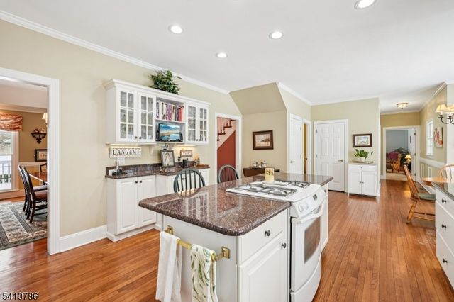 14 Seneca Lake Ter, Sparta Twp., NJ 07871