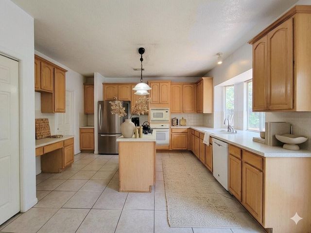 8807 Kilrenny Drive, Spring, TX 77379