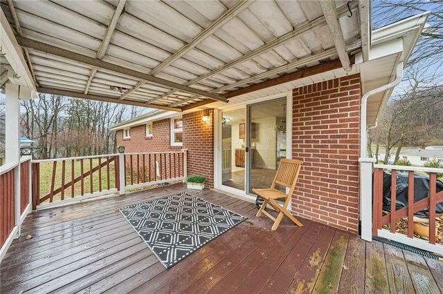 116 Grange Rd, Hempfield Twp, PA 15601