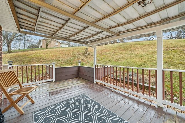 116 Grange Rd, Hempfield Twp, PA 15601