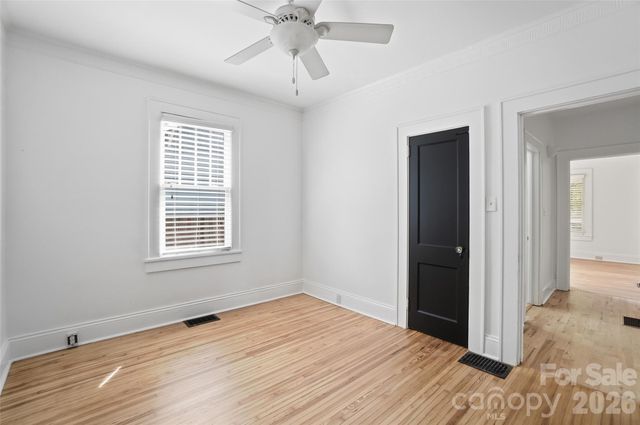 2221 E 8th Street, Charlotte, NC 28204