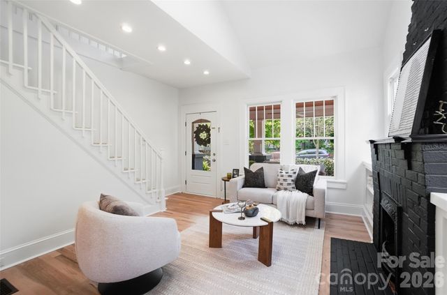 2221 E 8th Street, Charlotte, NC 28204