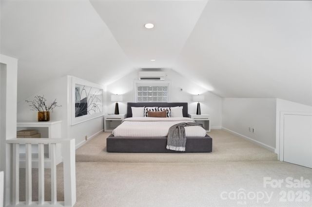 2221 E 8th Street, Charlotte, NC 28204