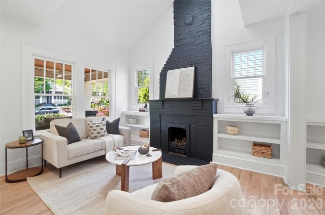 2221 E 8th Street, Charlotte, NC 28204