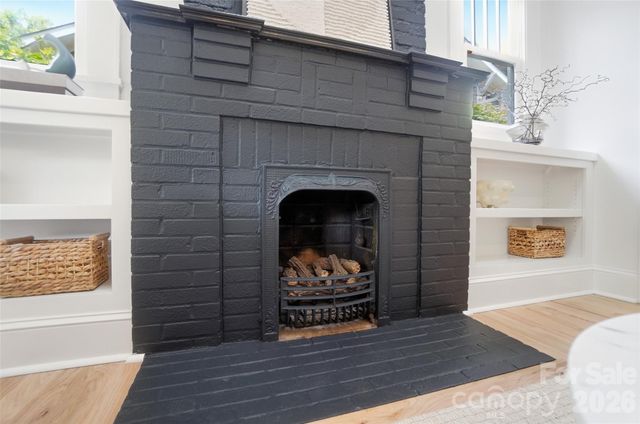 2221 E 8th Street, Charlotte, NC 28204