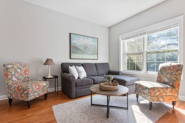 979 Bay Tree Circle 103, Mount Pleasant, SC 29464