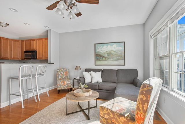 979 Bay Tree Circle 103, Mount Pleasant, SC 29464