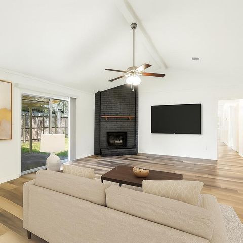 3410 Meadow Loop E, Pasadena, TX 77505