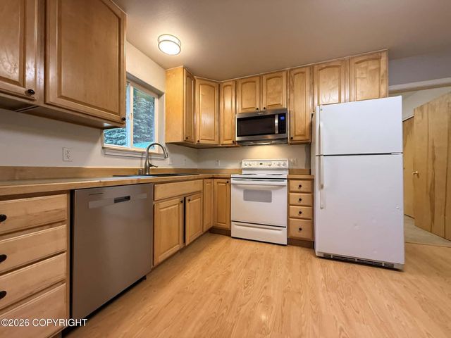 37350 Chinook Street, Soldotna, AK 99669