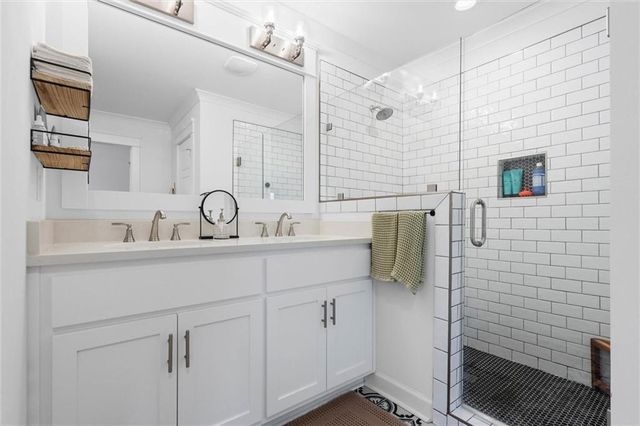 2208 Pine Needle E Drive, Mobile, AL 36609