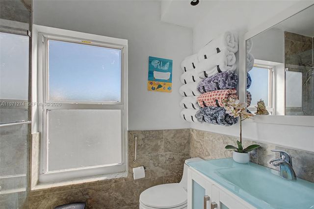 399 NW 72nd Ave 320, Miami, FL 33126