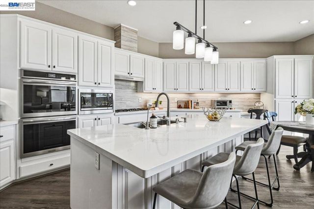 1161 Lexington Way, Livermore, CA 94550