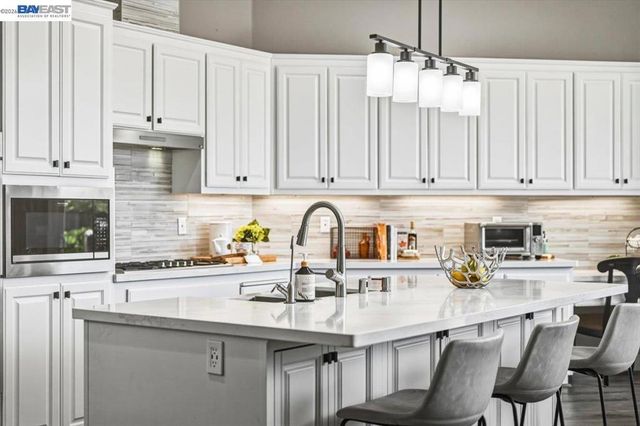 1161 Lexington Way, Livermore, CA 94550