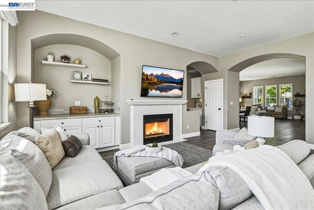1161 Lexington Way, Livermore, CA 94550