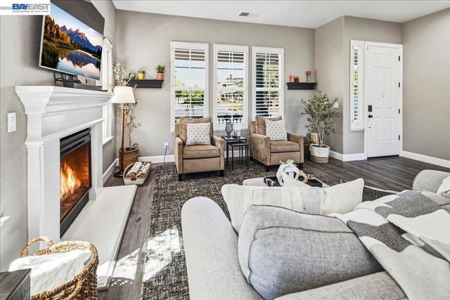 1161 Lexington Way, Livermore, CA 94550