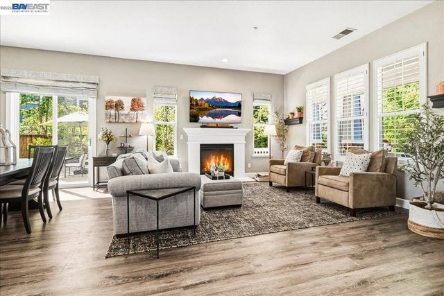 1161 Lexington Way, Livermore, CA 94550
