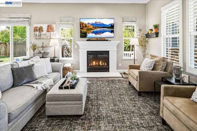 1161 Lexington Way, Livermore, CA 94550