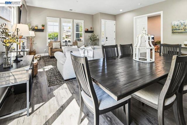 1161 Lexington Way, Livermore, CA 94550