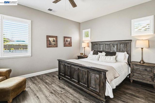 1161 Lexington Way, Livermore, CA 94550