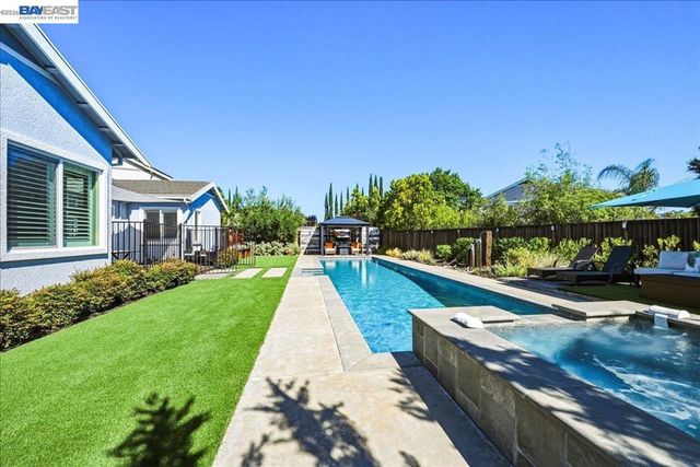 1161 Lexington Way, Livermore, CA 94550