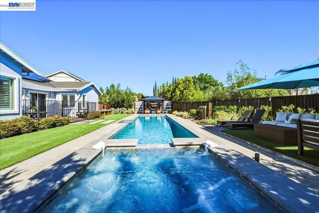 1161 Lexington Way, Livermore, CA 94550