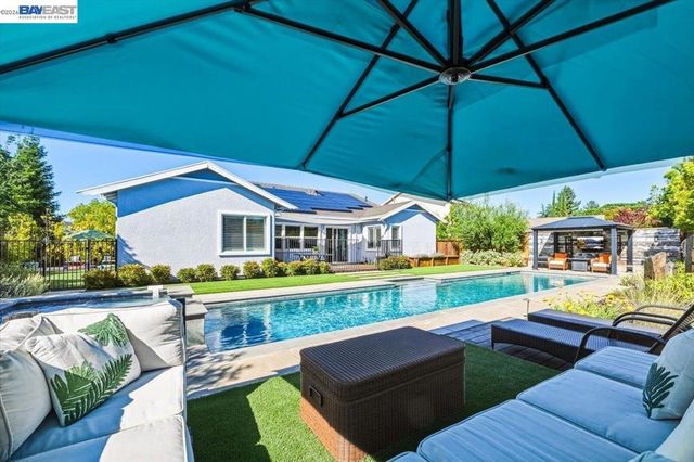 1161 Lexington Way, Livermore, CA 94550