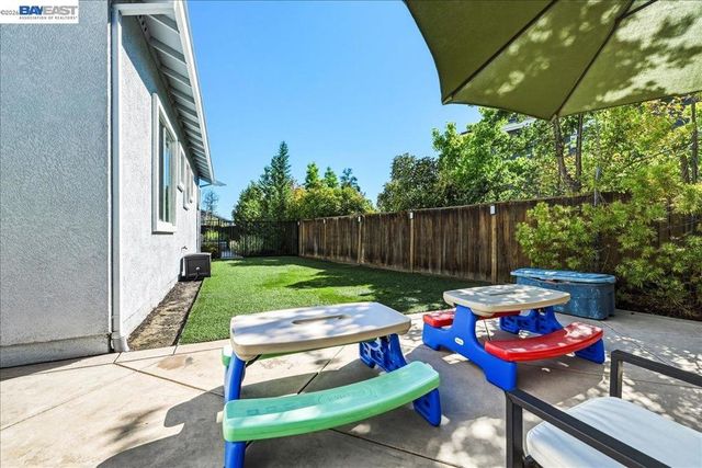 1161 Lexington Way, Livermore, CA 94550