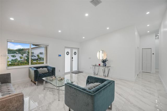 14005 SW 17th Ter, Miami, FL 33175