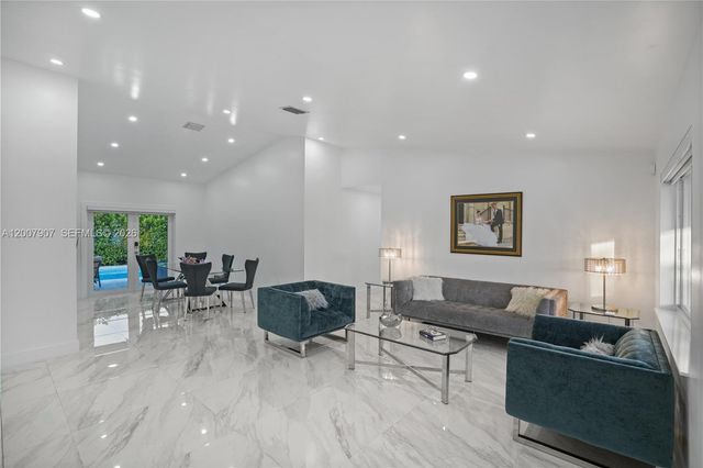 14005 SW 17th Ter, Miami, FL 33175