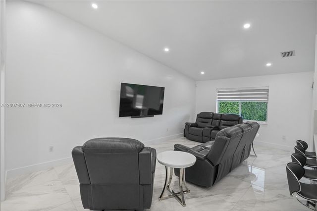 14005 SW 17th Ter, Miami, FL 33175