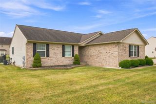 39083 Commons Drive, Romulus, MI 48174