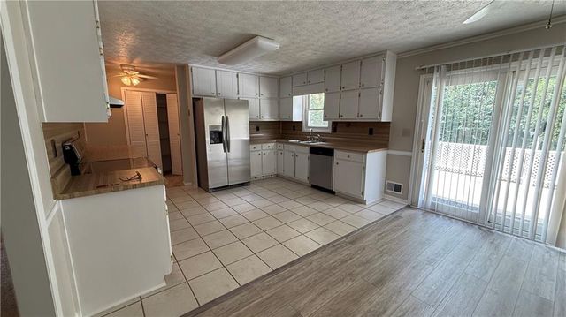 6683 Homestead Road, Rex, GA 30273