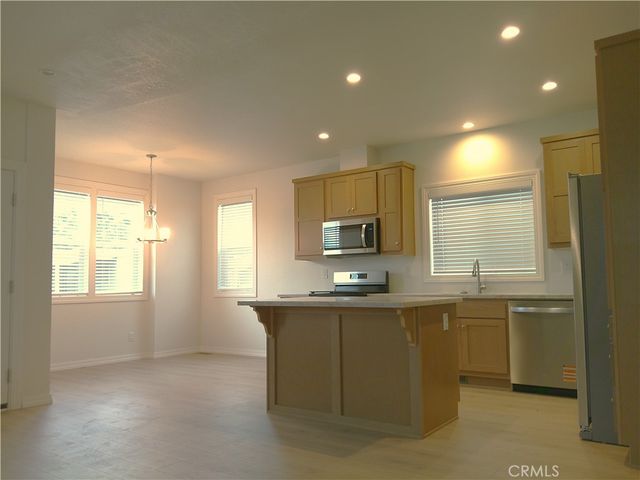 1020 BRADBOURNE Avenue 22, Duarte, CA 91010