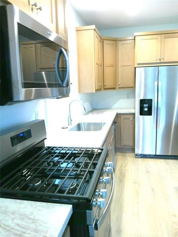 1020 BRADBOURNE Avenue 22, Duarte, CA 91010