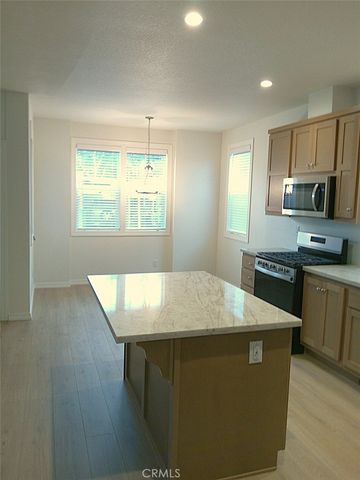 1020 BRADBOURNE Avenue 22, Duarte, CA 91010