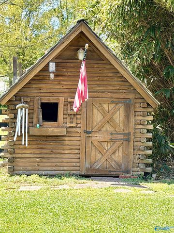 1080 Garmon Road, Gadsden, AL 35901