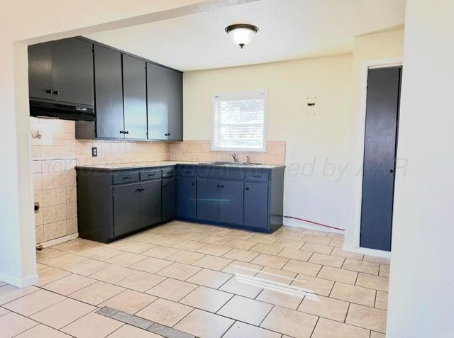 125 N Birge Avenue, Dumas, TX 79029