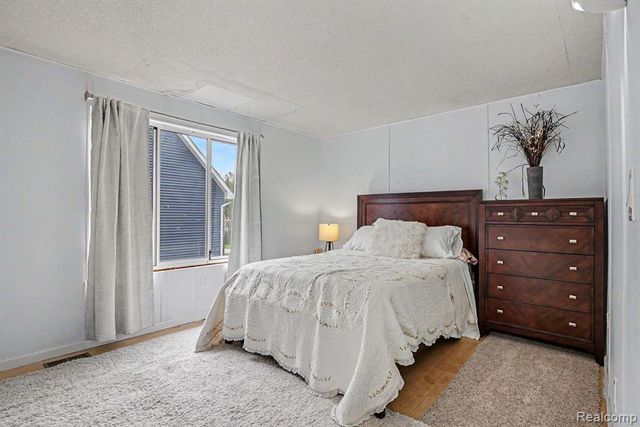 4157 Betty Lee Boulevard, Gladwin, MI 48624