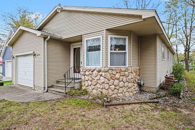 4157 Betty Lee Boulevard, Gladwin, MI 48624